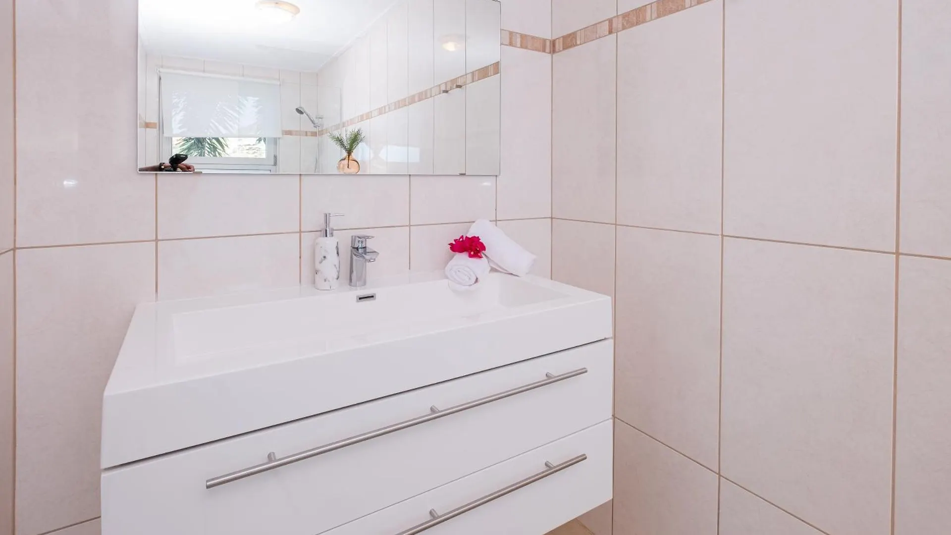 Droom Appartement Met Uitzicht Op De Jachthaven Jan Thiel 0*,  Curaçao
