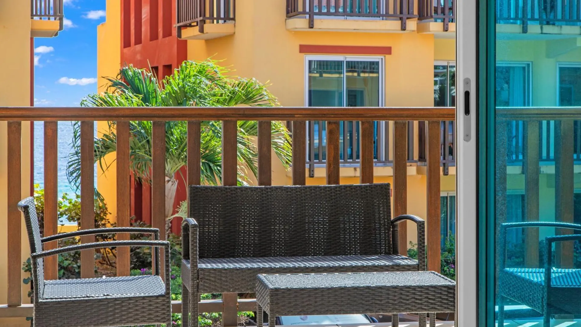 Droom Appartement Met Uitzicht Op De Jachthaven Jan Thiel Curaçao